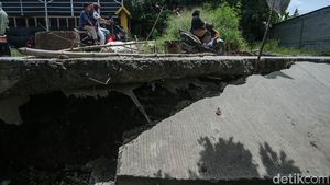 Potret Jalan CBL Cibitung Amblas