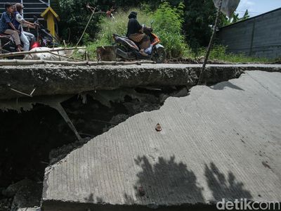 Potret Jalan CBL Cibitung Amblas