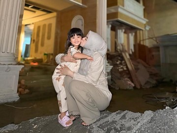 Ria Ricis Bangga Lihat Pencapaian Moana Sejak Bocil