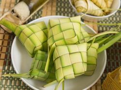 Tak Sekadar Makanan, Ketupat Punya Banyak Makna