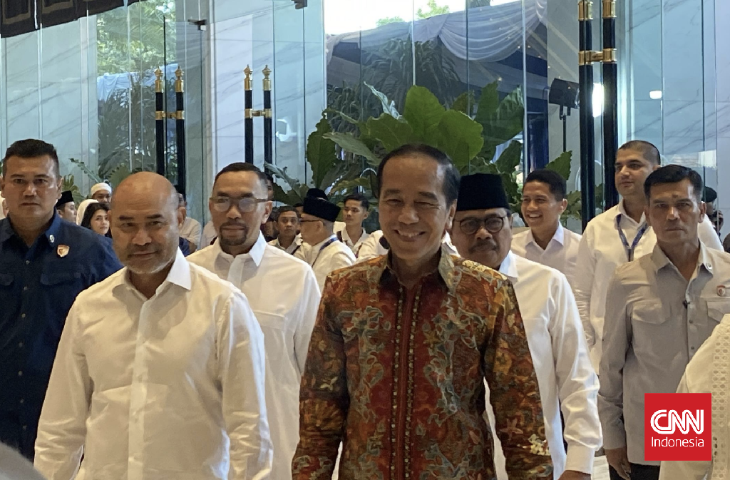 Siap sejumlah elite politik menghadiri bukber NasDem, Jumat (21/3) hari ini. Tampak hadir Ketua DPP PDIP Puan Maharani, Presiden ke-7 Jokowi, hingga Wapres ke-6 Try Sutrisno.