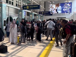 Video: Suasana Stasiun Pasar Senen Jelang Lebaran