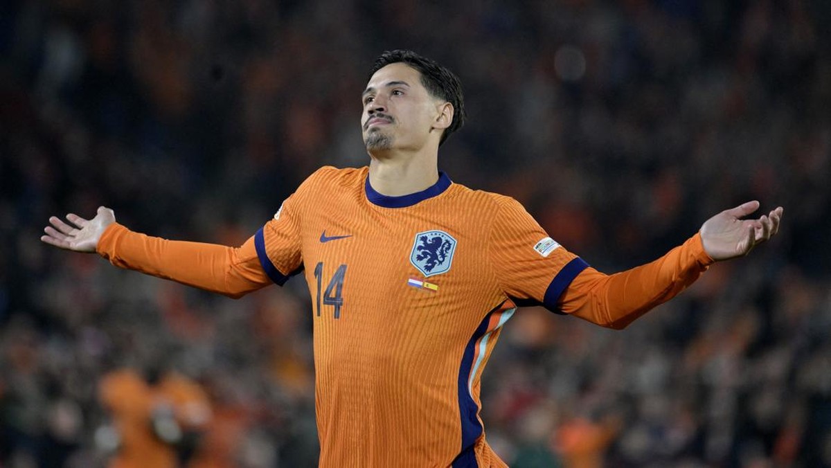 Tijjani Reijnders segera resmi jadi pemain Manchester City. (Foto: REUTERS/Fabian Bimmer)