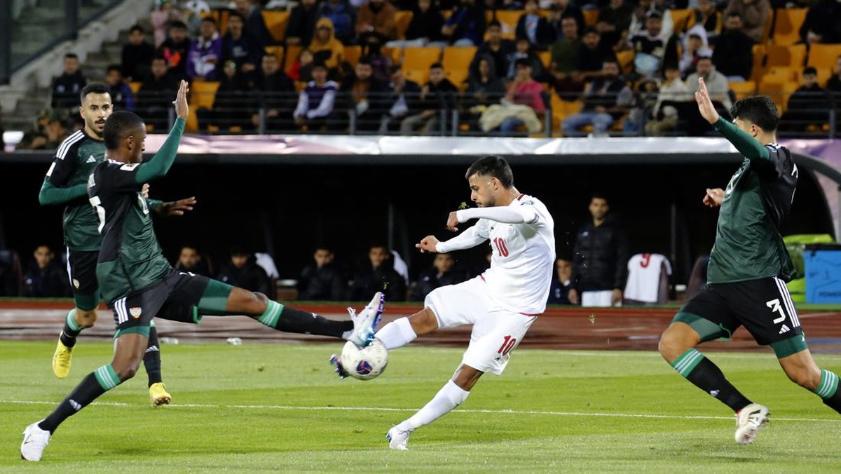 Laga Iran vs Uni Emirat Arab di Babak Ketiga Kualifikasi Piala Dunia 2026 Zona Asia. (Foto: Fatemeh Bahrami/Anadolu via Getty Images)