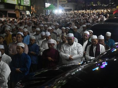 Ribuan Orang Ikuti Tradisi Malam Selikuran di Kelurahan Empang Kota Bogor