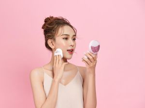 7 Cushion yang Mengandung Skincare Anti Aging untuk Usia 30 Tahun ke Atas 7 Cushion yang Mengandung Skincare Anti Aging untuk Usia 30 Tahun ke Atas
