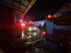 Masalah Keluarga Picu Anak Kandung Bakar Rumah Orang Tua Saat Mabuk