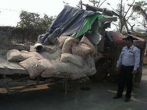 Tragedi Kecelakaan Karambol Maut Truk Semen di Gresik Tewaskan 3 Orang Tragedi Kecelakaan Karambol Maut Truk Semen di Gresik Tewaskan 3 Orang