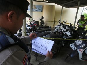 Biar Aman, Pemudik Titipkan Sepeda Motor di Polsek