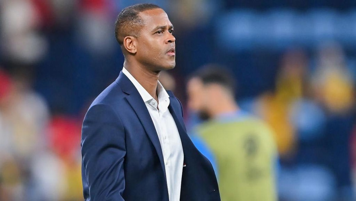 Patrick Kluivert (foto) dan Luis Milla dirayu untuk tampil di duel El Clasico legends di Jakarta. (Foto: Getty Images/Eurasia Sport Images)