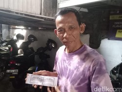Kisah Sugiharto Buka Jasa Penitipan Motor di Kawasan Bungurasih