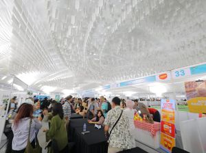 Hari Pertama Ramadan Under the Dome di PIK 2 Dihadiri Ratusan Pengunjung Hari Pertama Ramadan Under the Dome di PIK 2 Dihadiri Ratusan Pengunjung