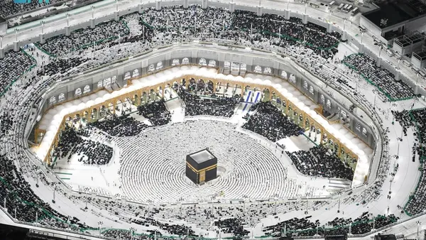 Potret Masjidil Haram Tanpa Crane
