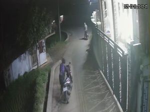 Maling Ditangkap Warga gegara Motor Curian Habis Bensin