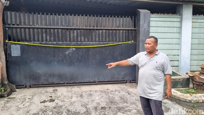 TKP lokasi jasad mutilasi buronan penipuan ditemukan dalam freezer di Villa Regency 2 Pasar Kemis, Kabupaten Tangerang.