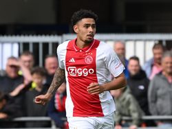 Bintang Muda Ajax Buka Peluang Bela Timnas Indonesia