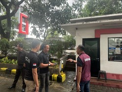 Polisi Telisik Rekaman CCTV Buru Pelaku Teror Kepala Babi ke Kantor Tempo