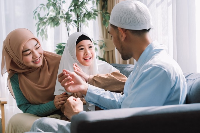 Ilustrasi keluarga muslim Ilustrasi keluarga muslim doa orang tua