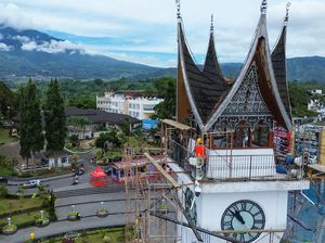 Jam Gadang Bukittinggi Bersolek Jelang Idul Fitri 2025 Jam Gadang Bukittinggi Bersolek Jelang Idul Fitri 2025