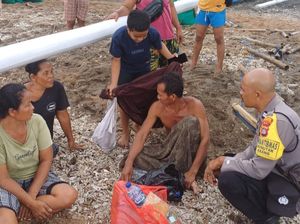 Nelayan di Karangasem Selamat dari Maut Saat Perahunya Dihantam Gelombang Nelayan di Karangasem Selamat dari Maut Saat Perahunya Dihantam Gelombang