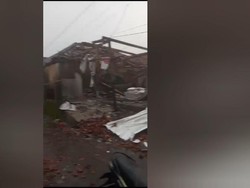 305 Rumah Warga di Subang Rusak Usai Diterjang Puting Beliung