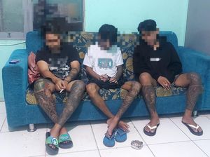 3 Pria Bertato Pakai Narkoba di Gorontalo Ditangkap, 20 Saset Sabu Disita 3 Pria Bertato Pakai Narkoba di Gorontalo Ditangkap, 20 Saset Sabu Disita