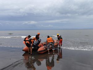 Dihantam Gelombang, 3 Nelayan Hilang di Perairan Soka Tabanan