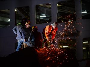 Jelang Lebaran, Perbaikan Dermaga VI Pelabuhan Eksekutif Merak Dipercepat