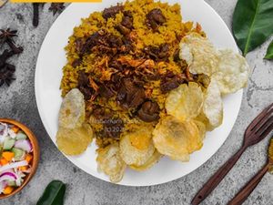 Nasi Goreng Rating Tinggi di Jakarta hingga Pria Makan Babi Hutan Nyaris Tewas Nasi Goreng Rating Tinggi di Jakarta hingga Pria Makan Babi Hutan Nyaris Tewas