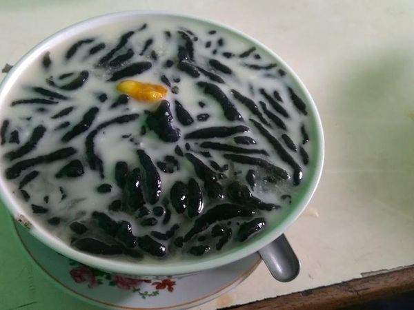 20 Es Dawet Ireng Khas Purworejo yang Manis Segar Ada di Sini!
