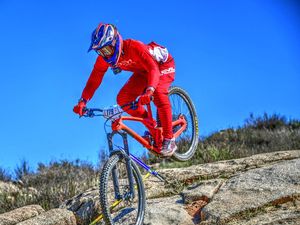 Atlet Sepeda Gunung RI Feldani Jadi Juara Umum Kejuaraan Downhill di AS