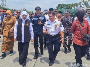 Gubernur Khofifah Berangkatkan Mudik Gratis ke Madura Kepulauan Gubernur Khofifah Berangkatkan Mudik Gratis ke Madura Kepulauan