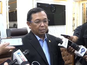 Video Demokrat Tepis Tudingan Prabowo Presiden Boneka: Mandiri-Berdaulat Video Demokrat Tepis Tudingan Prabowo Presiden Boneka: Mandiri-Berdaulat