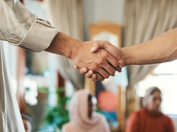 Sejarah Halalbihalal, Dipopulerkan Pedagang Martabak Asal India?