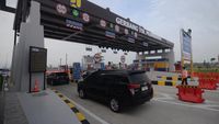 Suasana Jalan Tol Klaten-Prambanan yang Mulai Dibuka Fungsional untuk Mudik