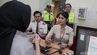 Potret Kru Lion Group Jalani Tes Kesehatan, Jamin Keselamatan Penumpang