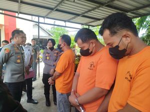 Pegawai Honorer Pemkab Bangkalan Oplos Bright Gas Pakai Tabung LPG Melon Pegawai Honorer Pemkab Bangkalan Oplos Bright Gas Pakai Tabung LPG Melon