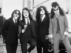 KISS Bakal Manggung Tanpa Makeup!