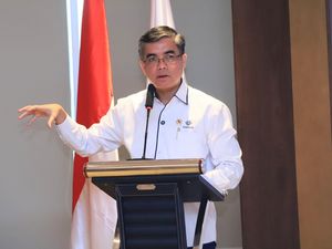 Menaker Ingatkan Calo Tenaga Kerja Bisa Dipidana! Menaker Ingatkan Calo Tenaga Kerja Bisa Dipidana!