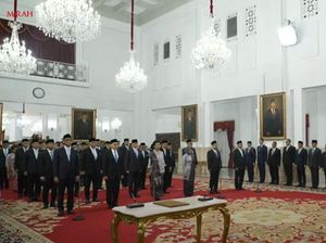 Prabowo Resmi Lantik 31 Dubes RI, Ada Junimart Girsang-Eks Hakim MK