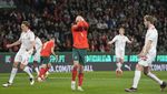 Ronaldo Vs Messi... dalam Urusan Eksekusi Penalti