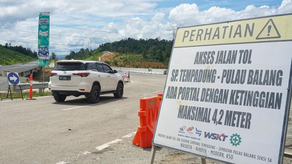 Potret Pembukaan Fungsional Jalan Tol IKN