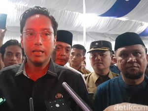 Warga Ngeluh Akses ke Rumah Terganggu Proyek Drainase, Walkot Rico: Kita Cek Warga Ngeluh Akses ke Rumah Terganggu Proyek Drainase, Walkot Rico: Kita Cek
