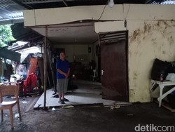 Detik-detik Wanita Lansia di Manado Nyaris Diterjang Longsor di Rumahnya