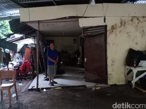 Detik-detik Wanita Lansia di Manado Nyaris Diterjang Longsor di Rumahnya Detik-detik Wanita Lansia di Manado Nyaris Diterjang Longsor di Rumahnya