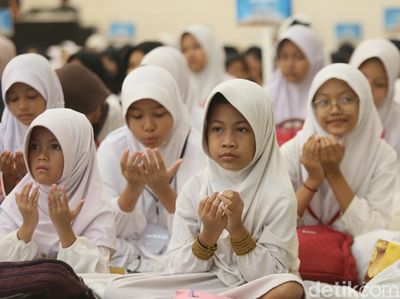 57.600 Anak Yatim-Lansia Dapat Paket Ramadan