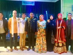 Artis 90-an Gelar Bukber dan Hiburan untuk Anak Yatim