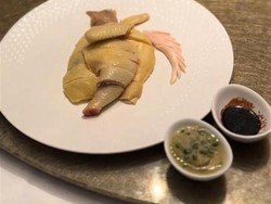 Ayam Ini Dipelihara Pakai Musik dan Minum Susu, Jadi Ayam Rebus Dijual Rp 1 Juta