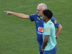 Pelatih Timnas Brasil: Sabar Dulu Ya, Endrick