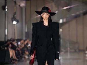 10 Koleksi Finality Karya Harry Halim, Busana Serba Hitam Ekspresi Kesedihan 10 Koleksi Finality Karya Harry Halim, Busana Serba Hitam Ekspresi Kesedihan